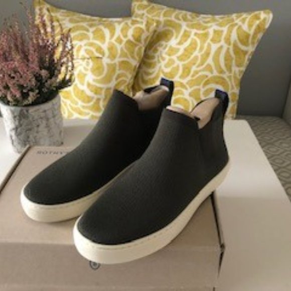 Rothys Chelsea Boot NWT/Green - Picture 1 of 7